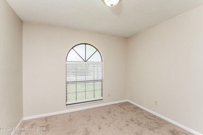 Building Photo - 1388 Tilberg Ave NW