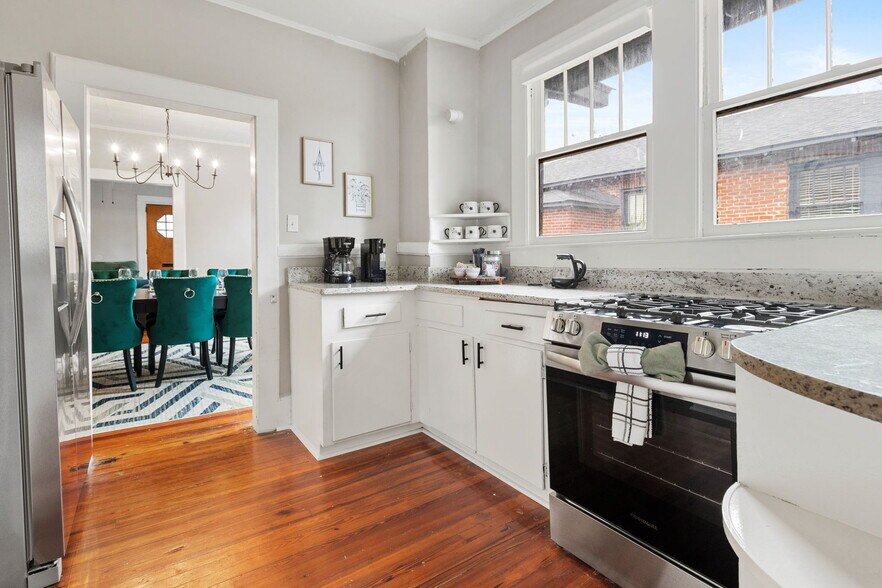 Building Photo - 2214 Wallace St