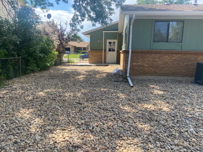 Building Photo - 9120-9122 Osceola St