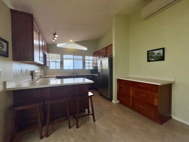 Building Photo - Turn-Key 2-Bedroom Home in The Pines – Ocean & Mountain Views!