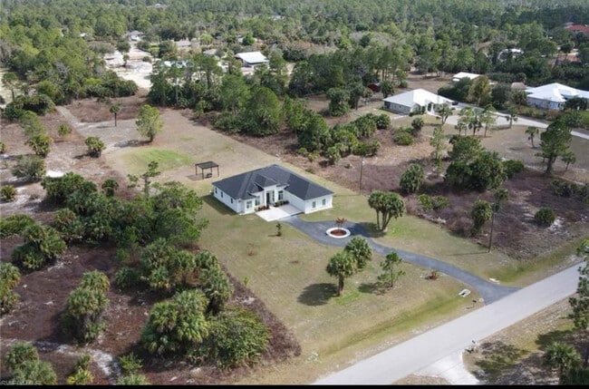 Building Photo - 2662 2nd St NW