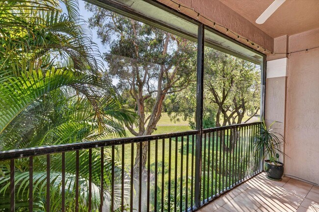 Building Photo - 301 SW 158th Terrace