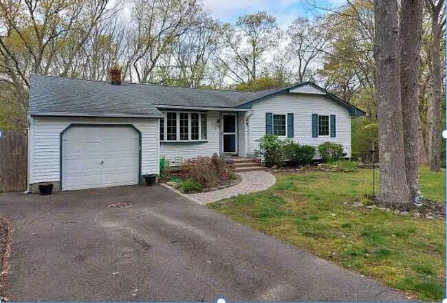 Building Photo - 304 Hewlett Ave