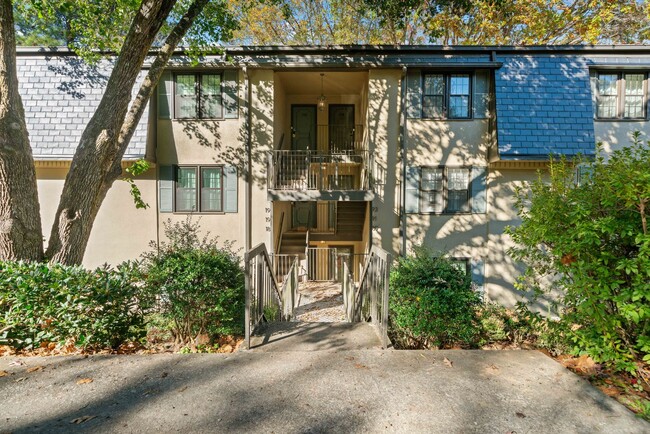 Primary Photo - 2 Bed Condo Available In Cross Creek Commu...