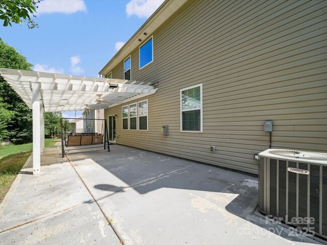 Building Photo - 10327 Rutledge Ridge Dr NW