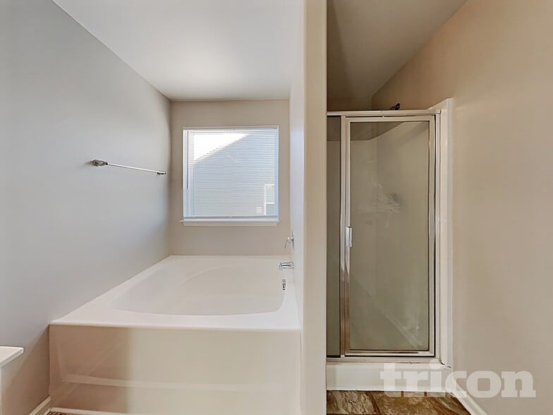 Building Photo - 5819 Natick Dr