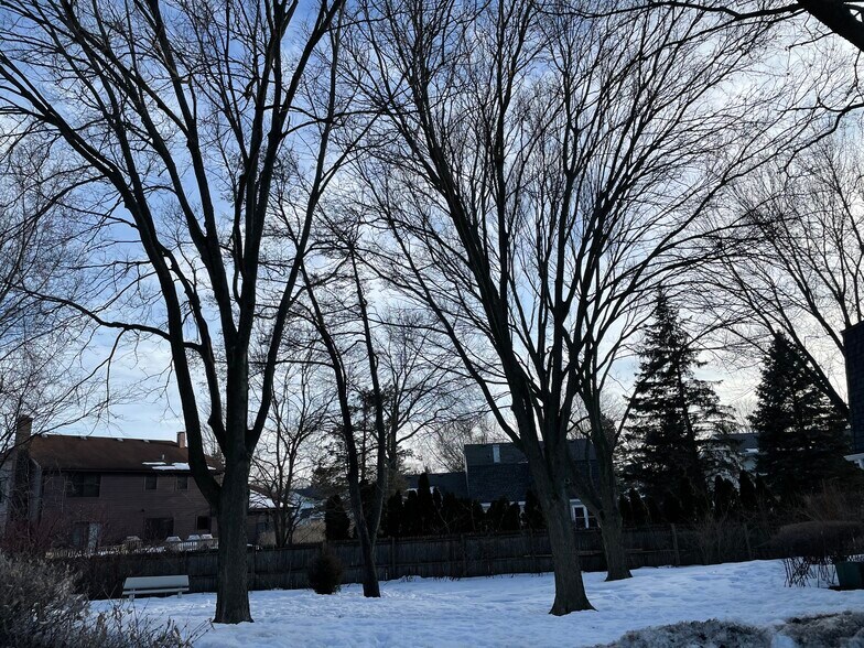 Building Photo - 837 Garfield Ave