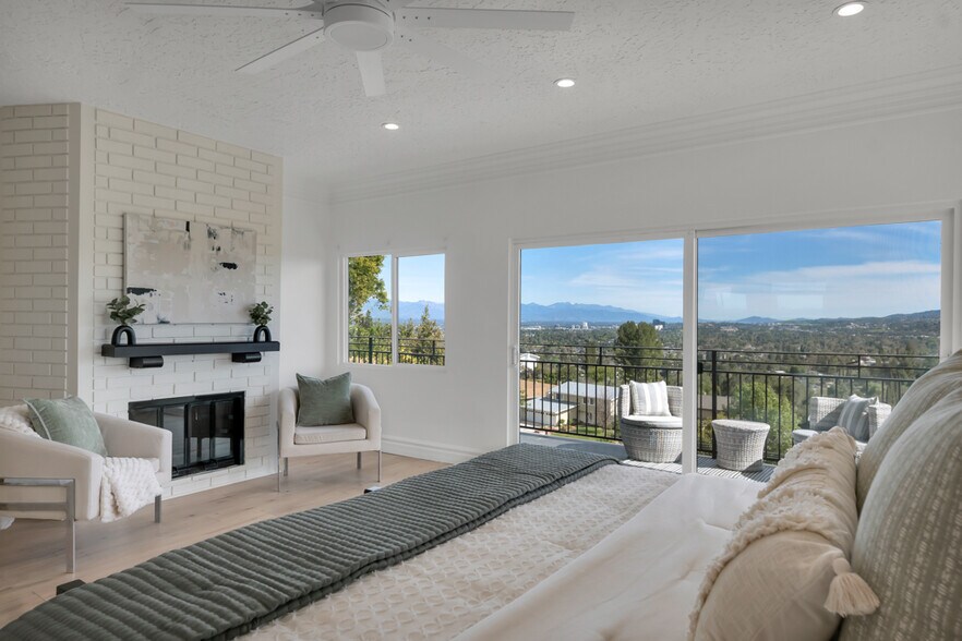 Building Photo - 5952 Woodland View Dr