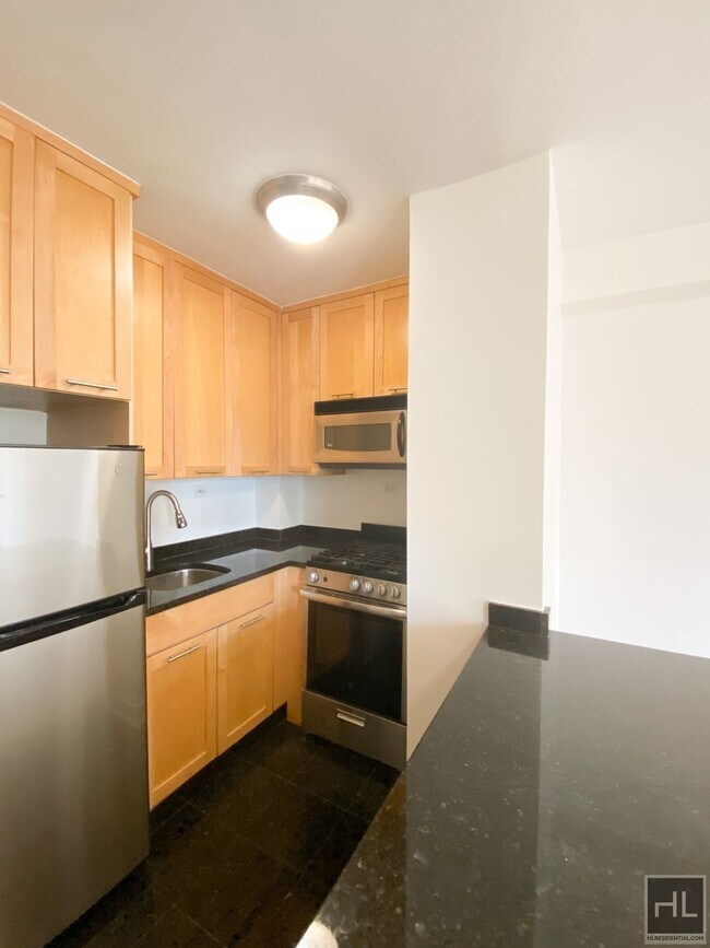 Building Photo - East 79th Street
