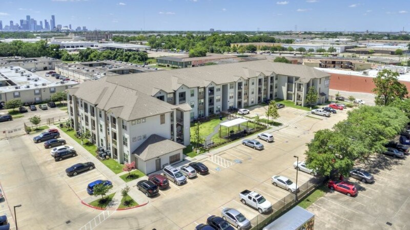 Building Photo - 6520 Jamail Dr