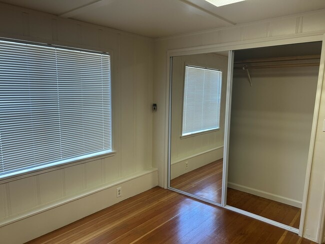 Building Photo - 4455 Anderson Ave