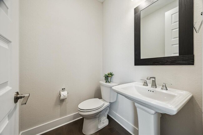 Building Photo - 14115 Garibaldi Dr