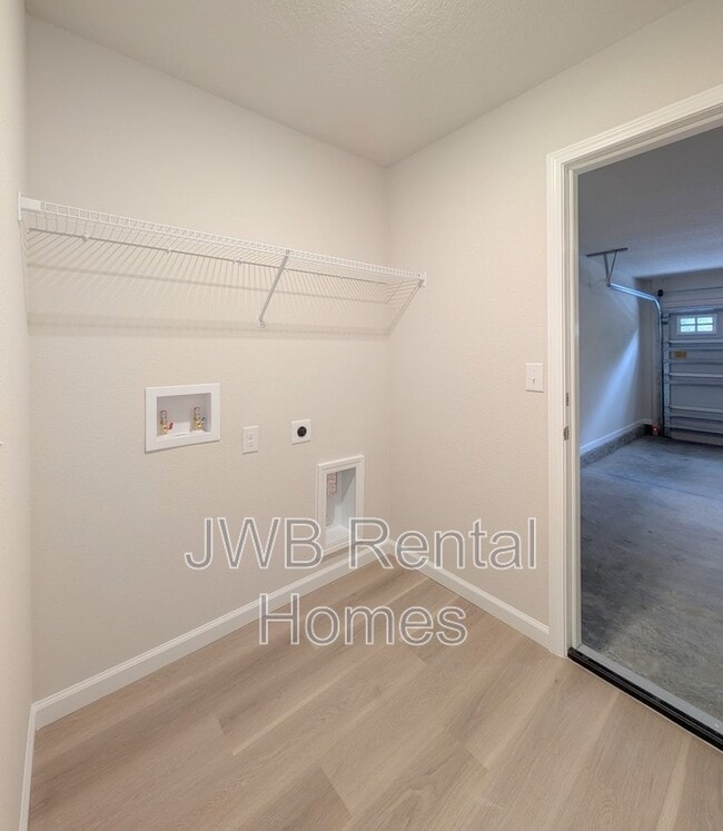 Building Photo - 1667 Helena St