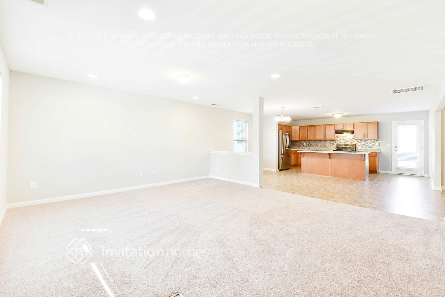 Building Photo - 746 Mountain Quail Dr