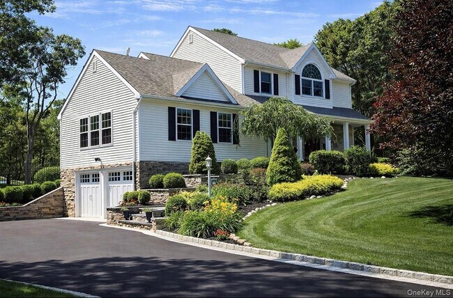 Building Photo - 10 Messina Ave