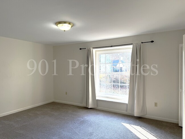 Building Photo - 7094 Corsica Dr