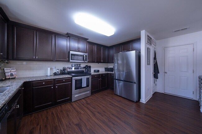 Building Photo - 4 Bedrooms | 2.5 Bathrooms | 2,032 Sq. Ft