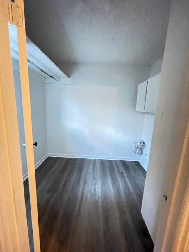 Building Photo - 112 Sycamore Rd