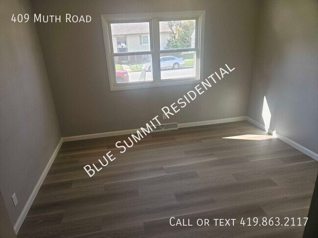 Building Photo - 409 Muth Rd