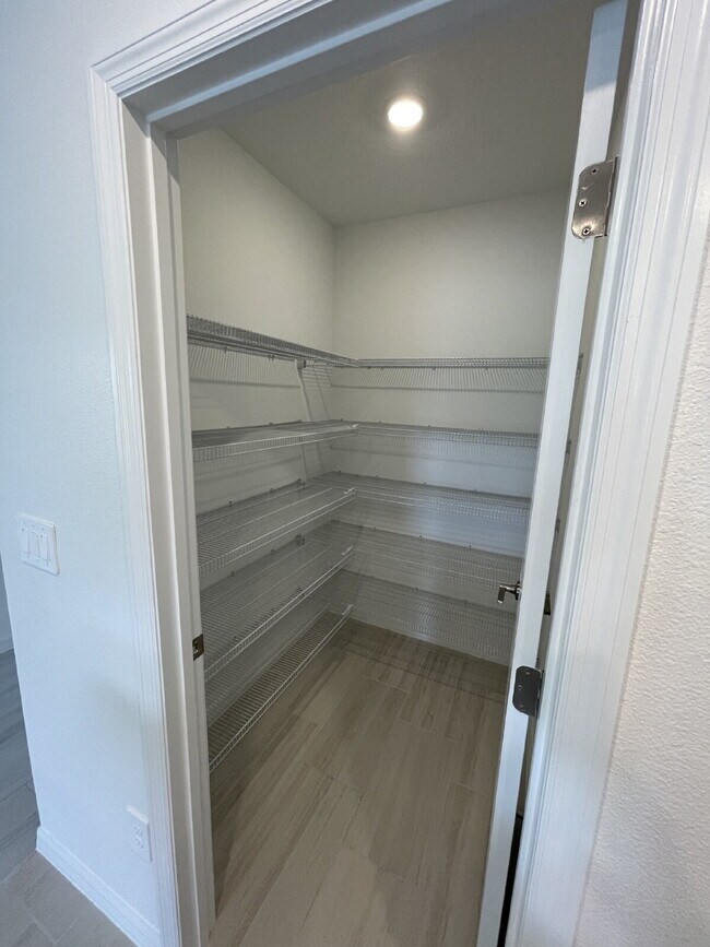 Building Photo - 11592 Radiant Shr Lp