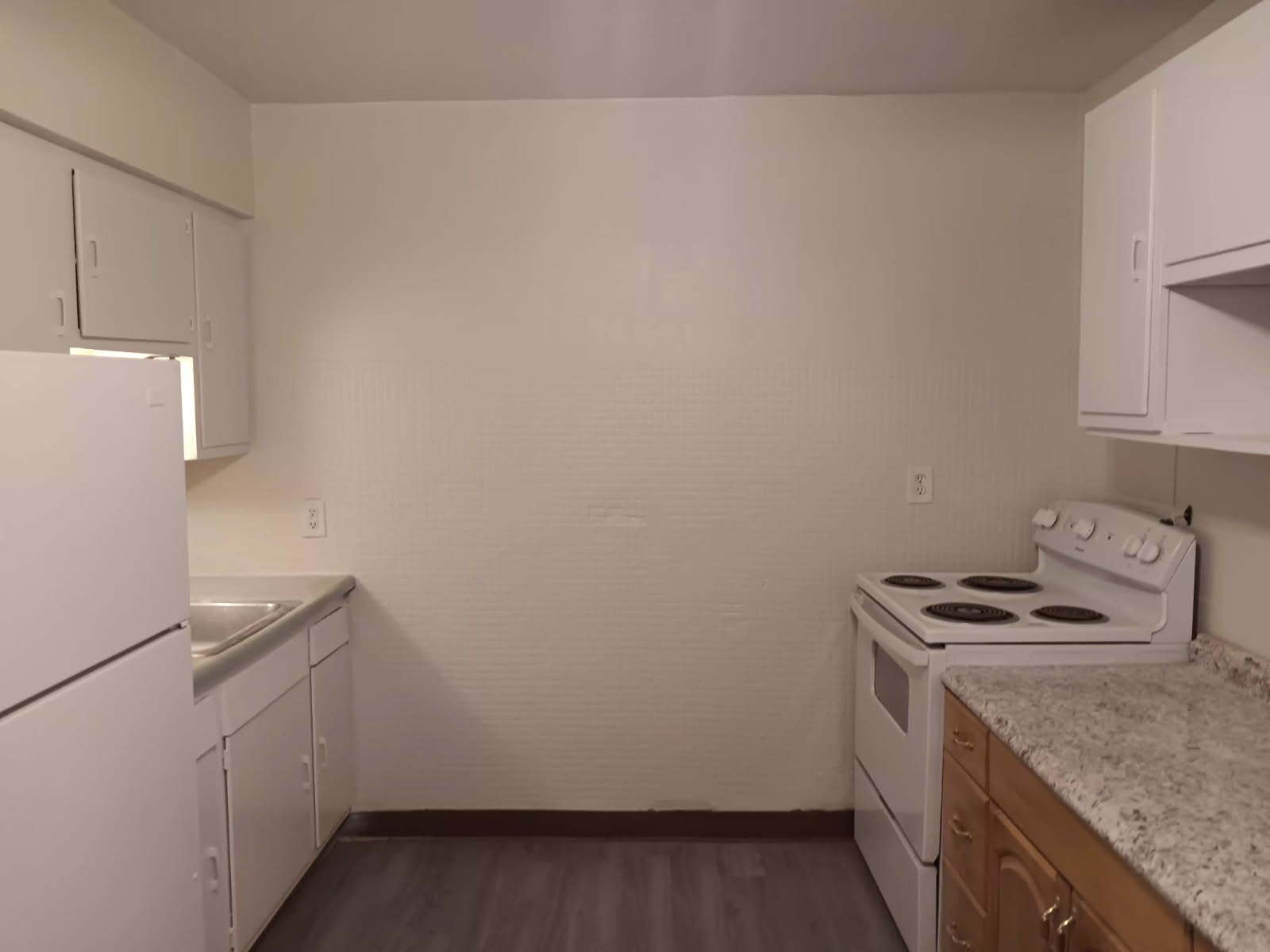 Building Photo - 5851 Stieren Dr