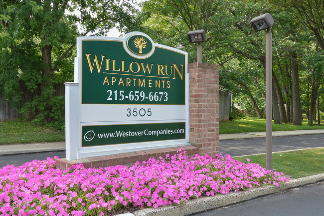 Welcome Home to Willow Run Apartments! - Willow Run Apartments