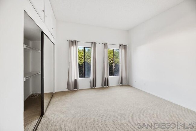 Building Photo - 5170 Clairemont Mesa Blvd