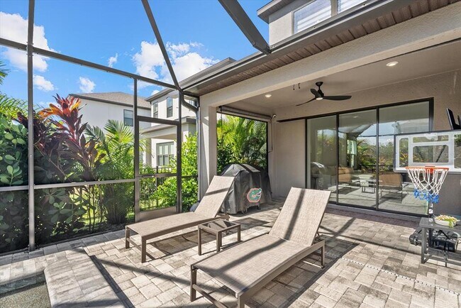 Building Photo - 15360 Isla Palma Ln