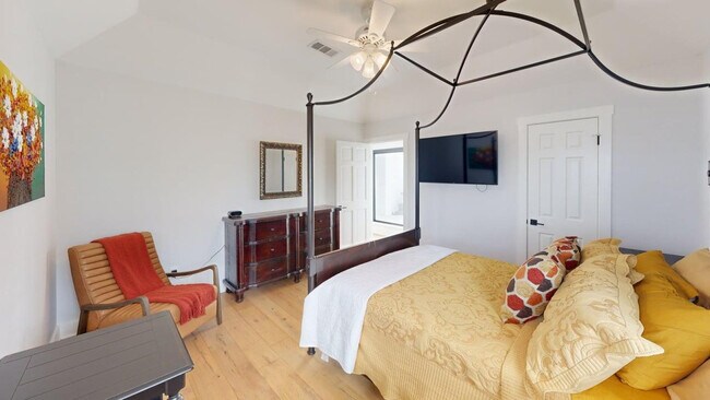 Building Photo - 5110 TX-OSR