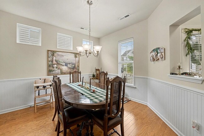 Building Photo - 230 Cameron St