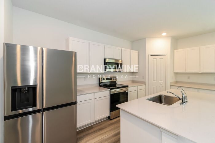 Building Photo - 2893 Grand Finale St