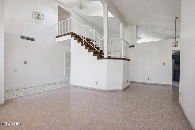 Building Photo - 11648 Lake Erie Dr