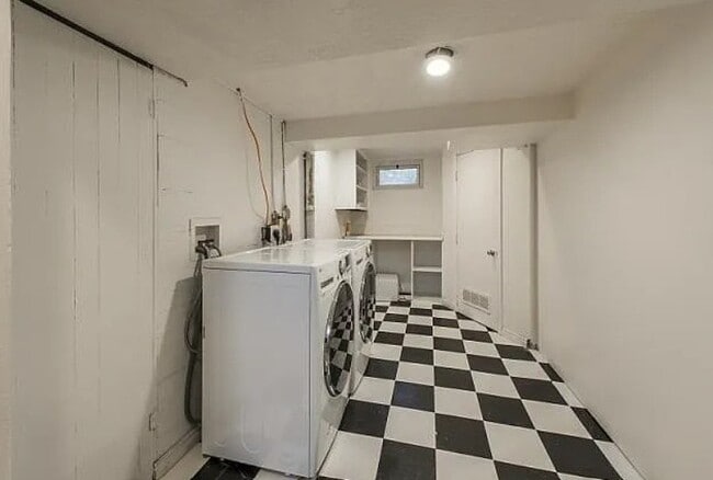 Building Photo - 1684 Browning Ave