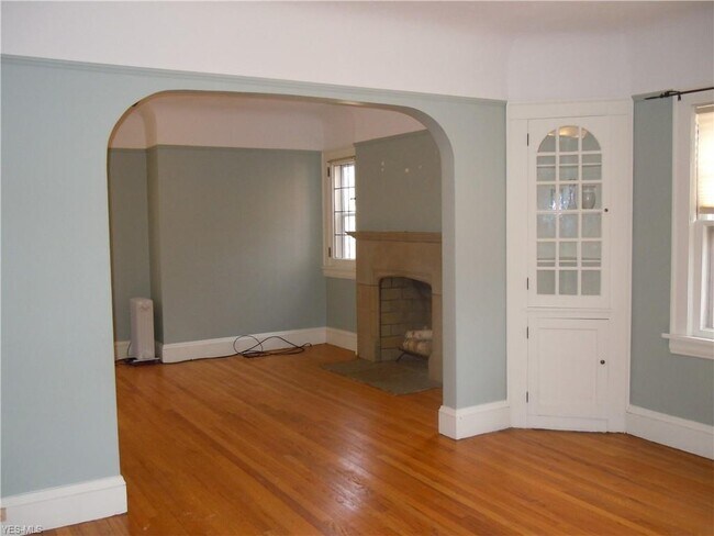 Building Photo - 3701 Palmerston Rd