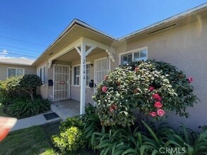 Building Photo - 2544 N Brighton St