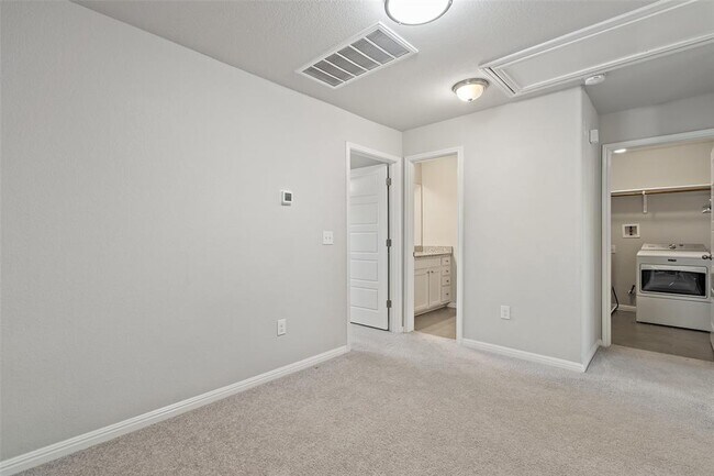 Building Photo - 11808 Malamute Rd