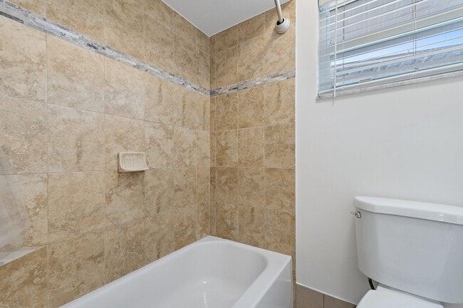 Building Photo - 18799 Rio Vista Dr