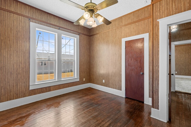Building Photo - 146 Co Rd 4285