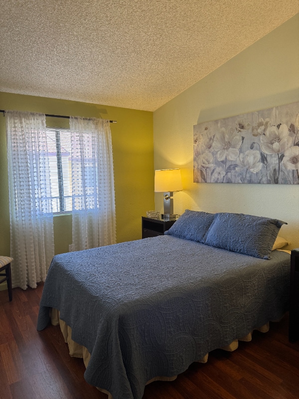 Building Photo - 2194 N Pantano Rd