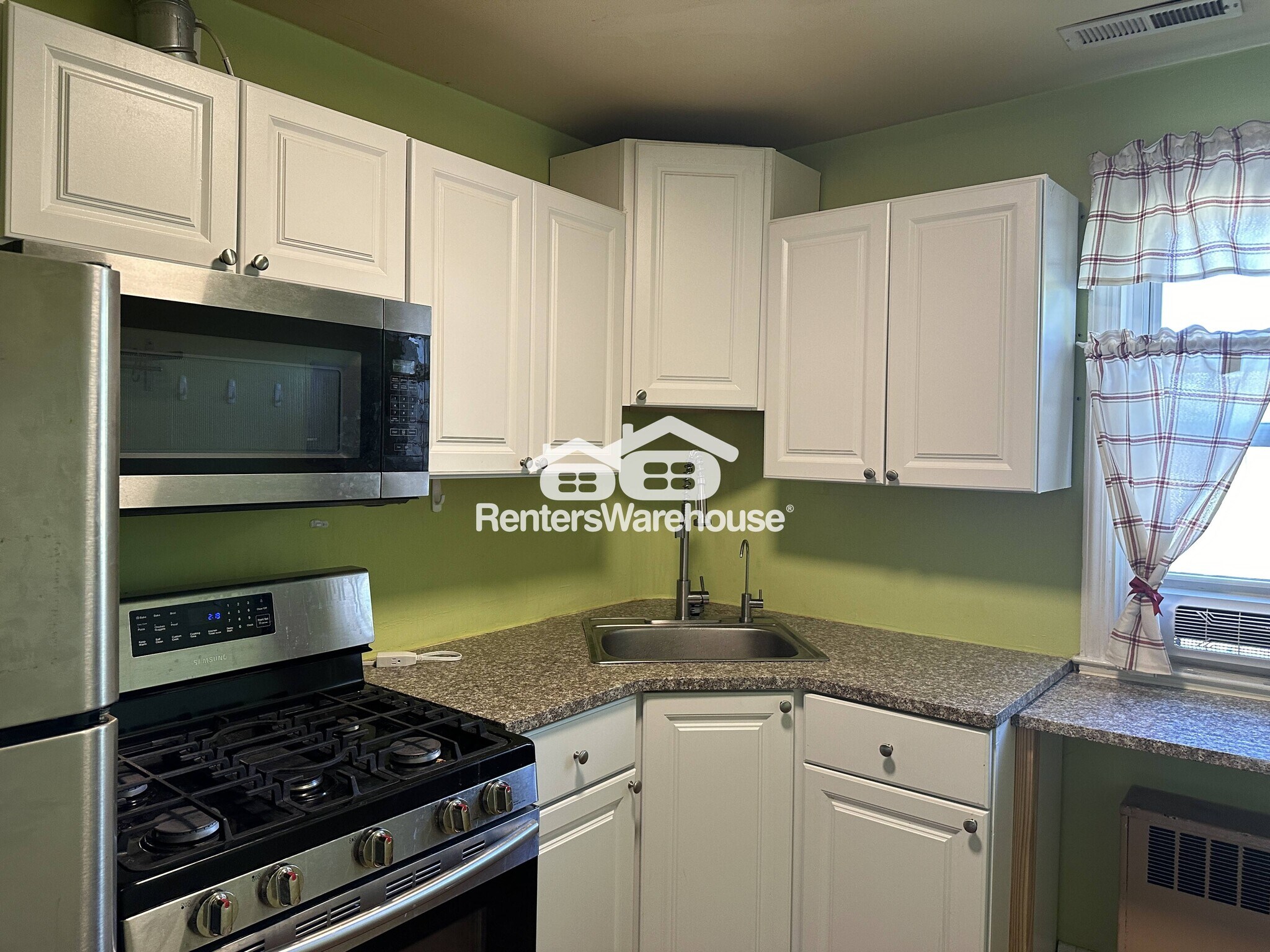 Building Photo - 1014 Dartmouth Rd