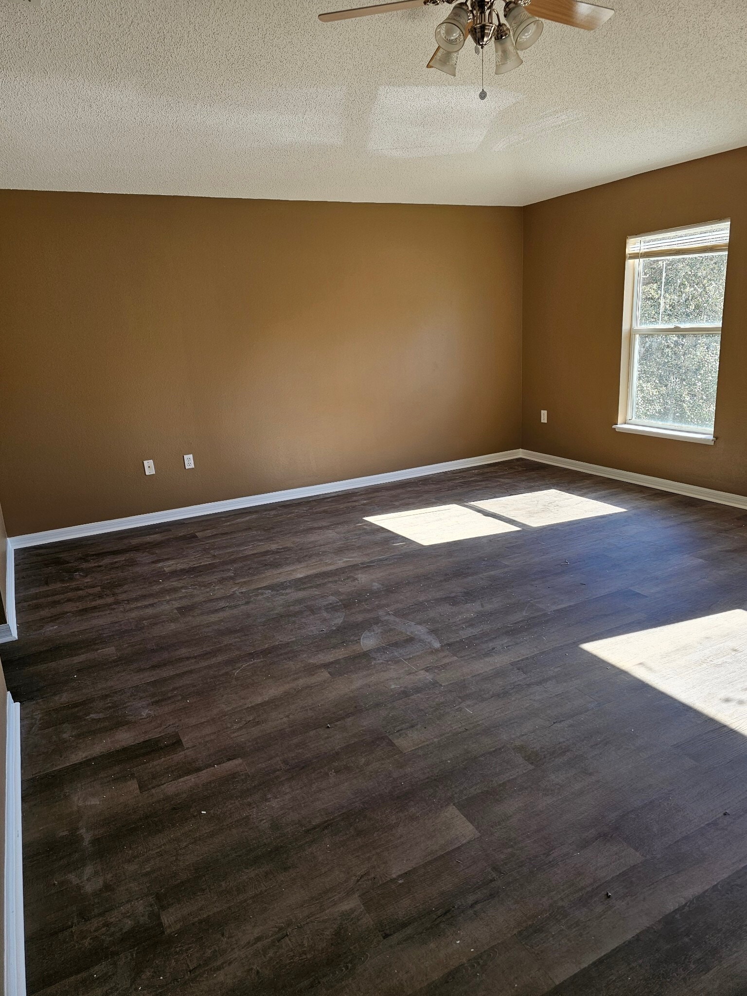 Building Photo - 9316 N Dallas Way