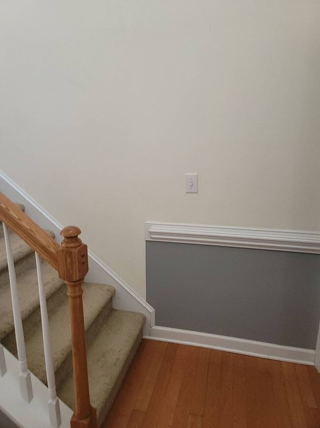 Building Photo - Nice Townhome off Providence Rd/485 South