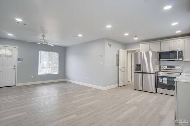 Building Photo - 114 Altamont Rd