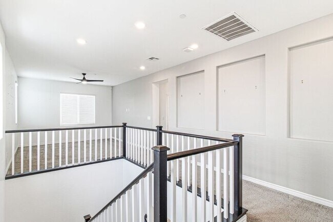 Building Photo - 4-Bedroom Two-Story Home with Mountain Views & Resort-Style Amenities
