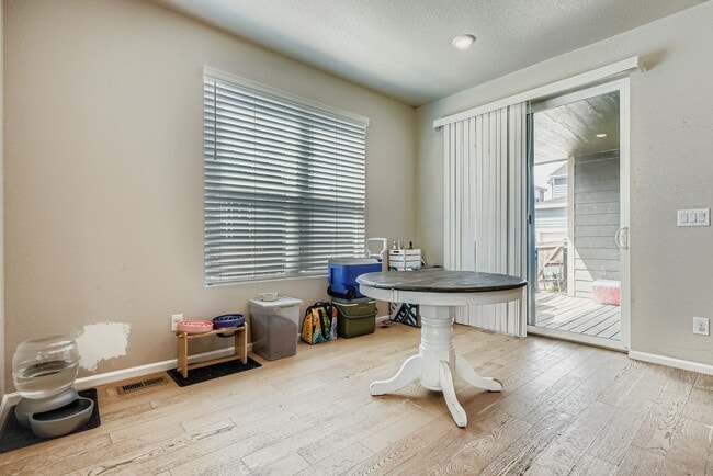 Building Photo - 8219 S Trails Edge Ct