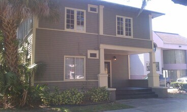 Building Photo - 309 S Brevard Ave