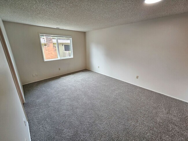 Building Photo - 2177-2183 Nomad Ct SE