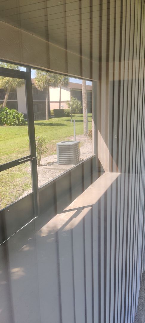 Building Photo - CORAL GARDENS 2 BEDROOM CONDO