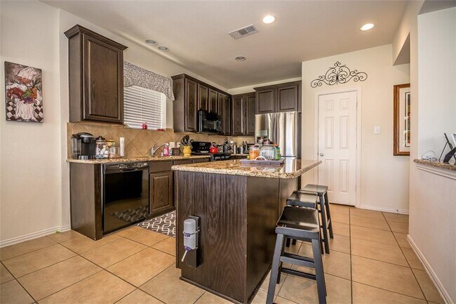 Building Photo - 10504 Bolivar Dr