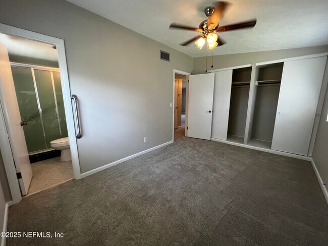 Building Photo - 11505 Inez Dr